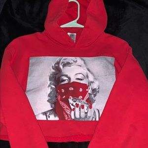 Cropped hoodie